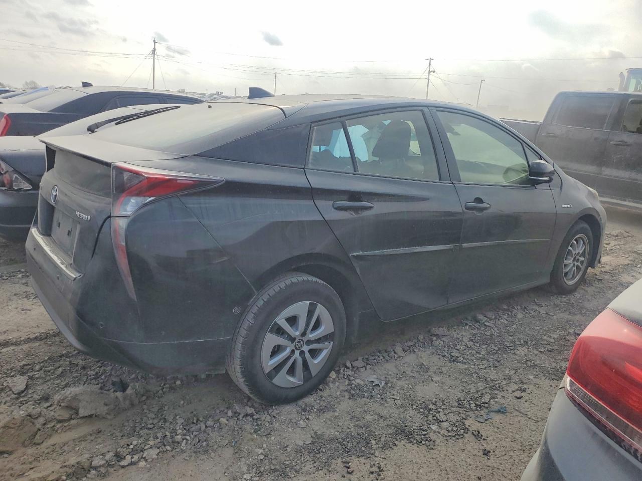 2018 TOYOTA PRIUS photo 3