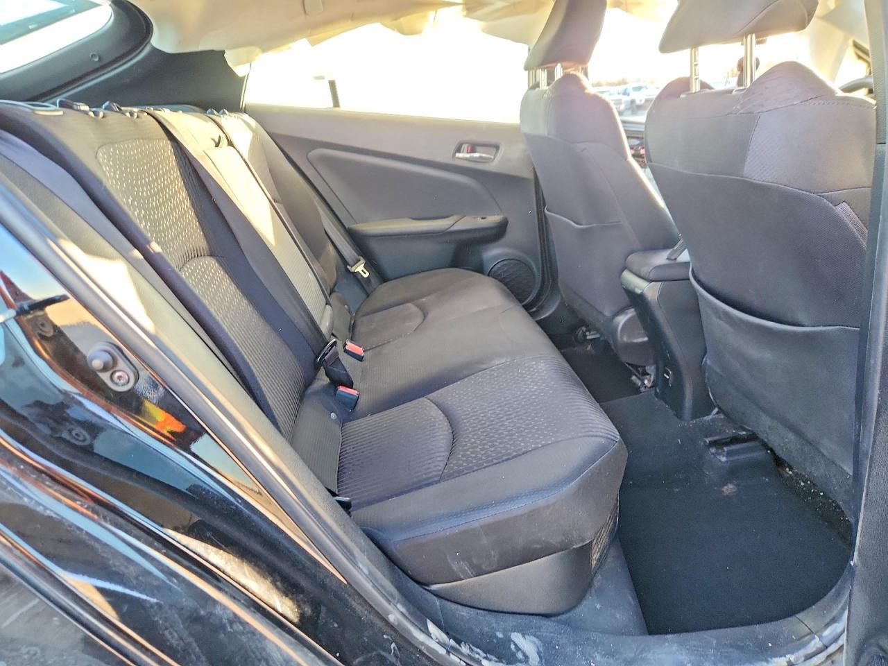 2018 TOYOTA PRIUS photo 10