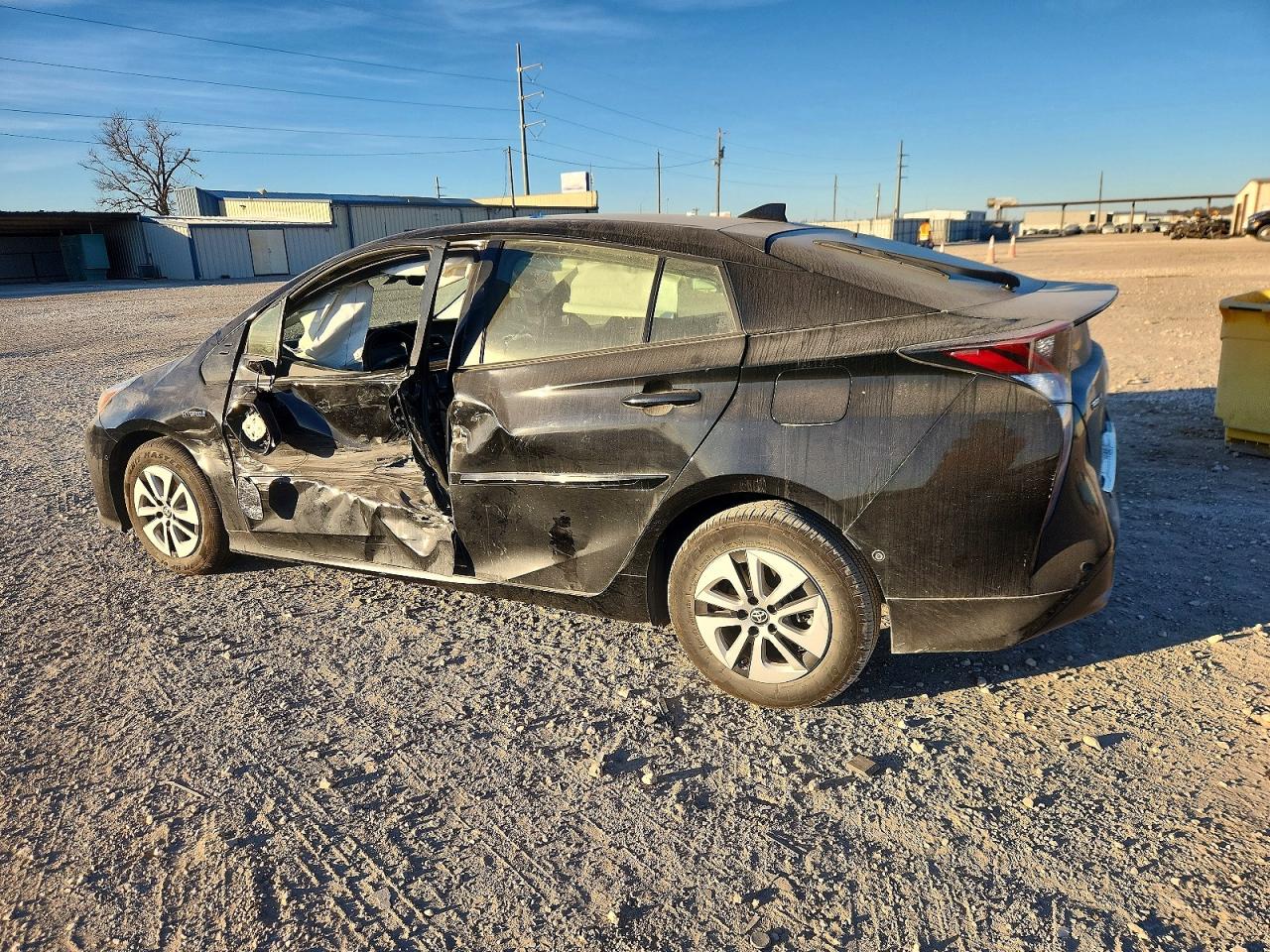 2018 TOYOTA PRIUS photo 2
