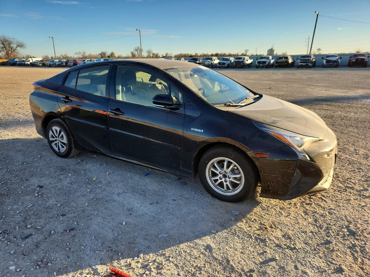 2018 TOYOTA PRIUS photo 4