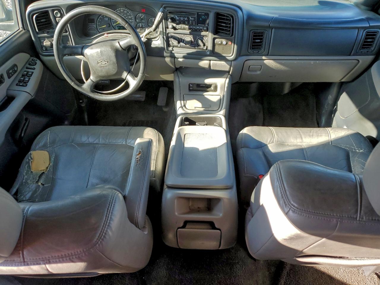 2001 CHEVROLET SUBURBAN K1500 photo 8