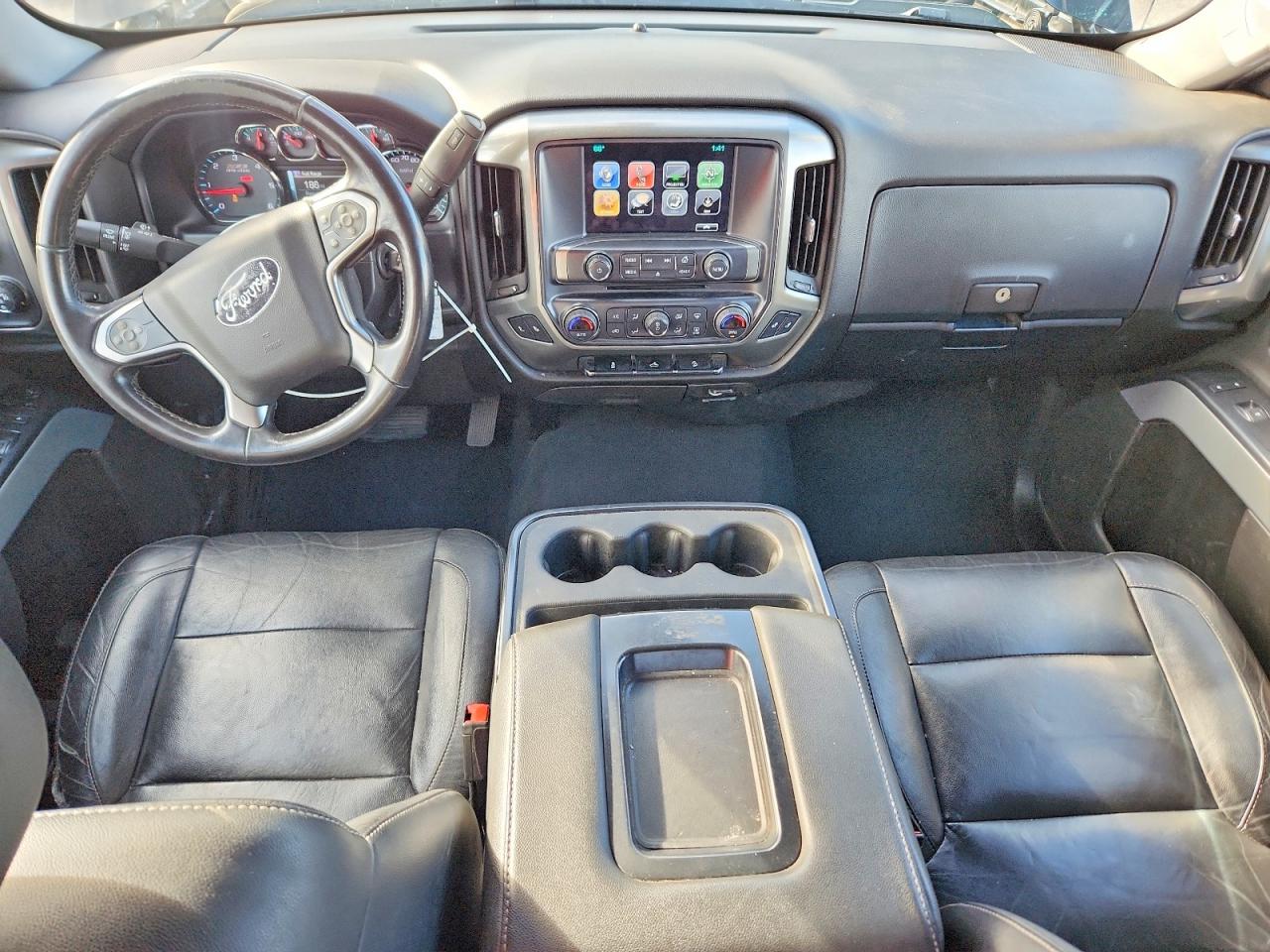 2018 CHEVROLET SILVERADO K1500 LT photo 8