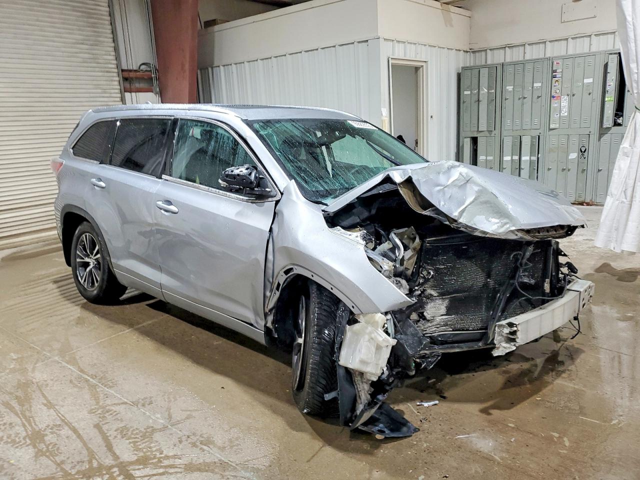 2016 TOYOTA HIGHLANDER XLE photo 7