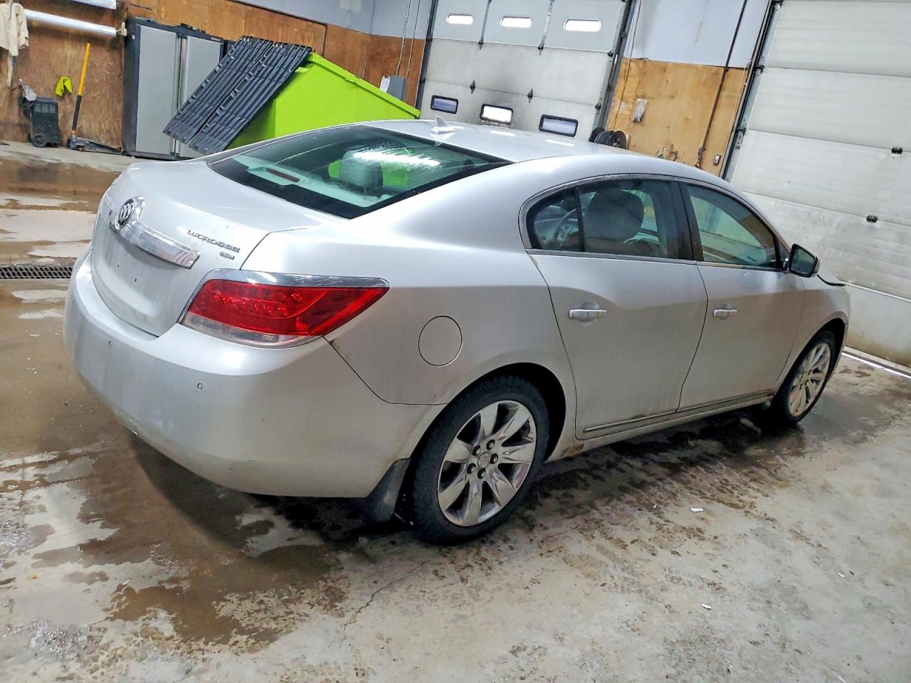 2010 BUICK LACROSSE CXL photo 3