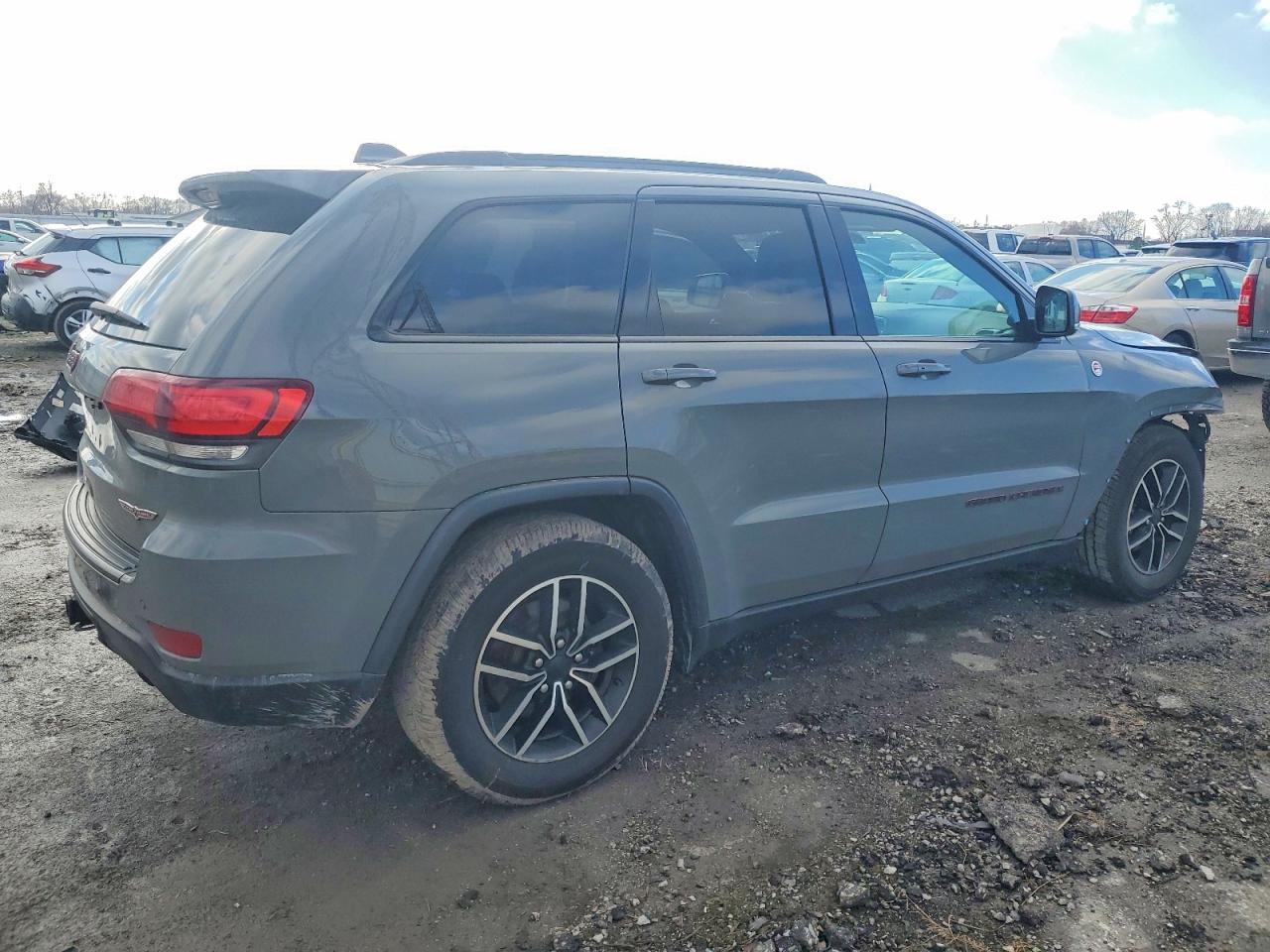 2020 JEEP GRAND CHEROKEE TRAILHAWK photo 3
