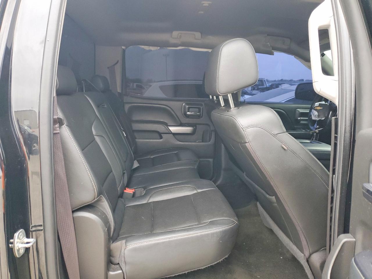 2017 CHEVROLET SILVERADO K1500 LT photo 10