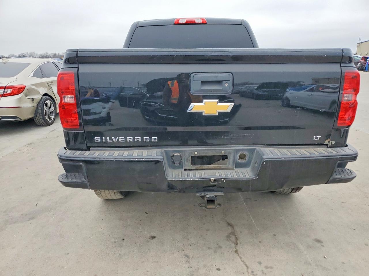 2017 CHEVROLET SILVERADO K1500 LT photo 6