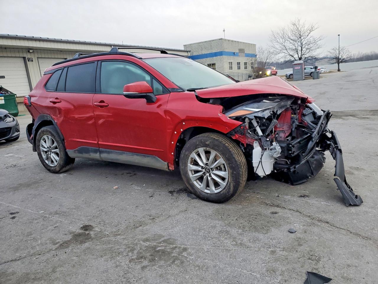 2024 TOYOTA COROLLA CROSS LE photo 4