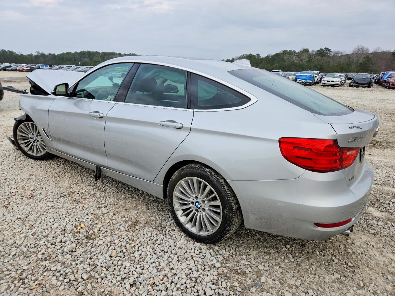 2015 BMW 328 XIGT photo 2