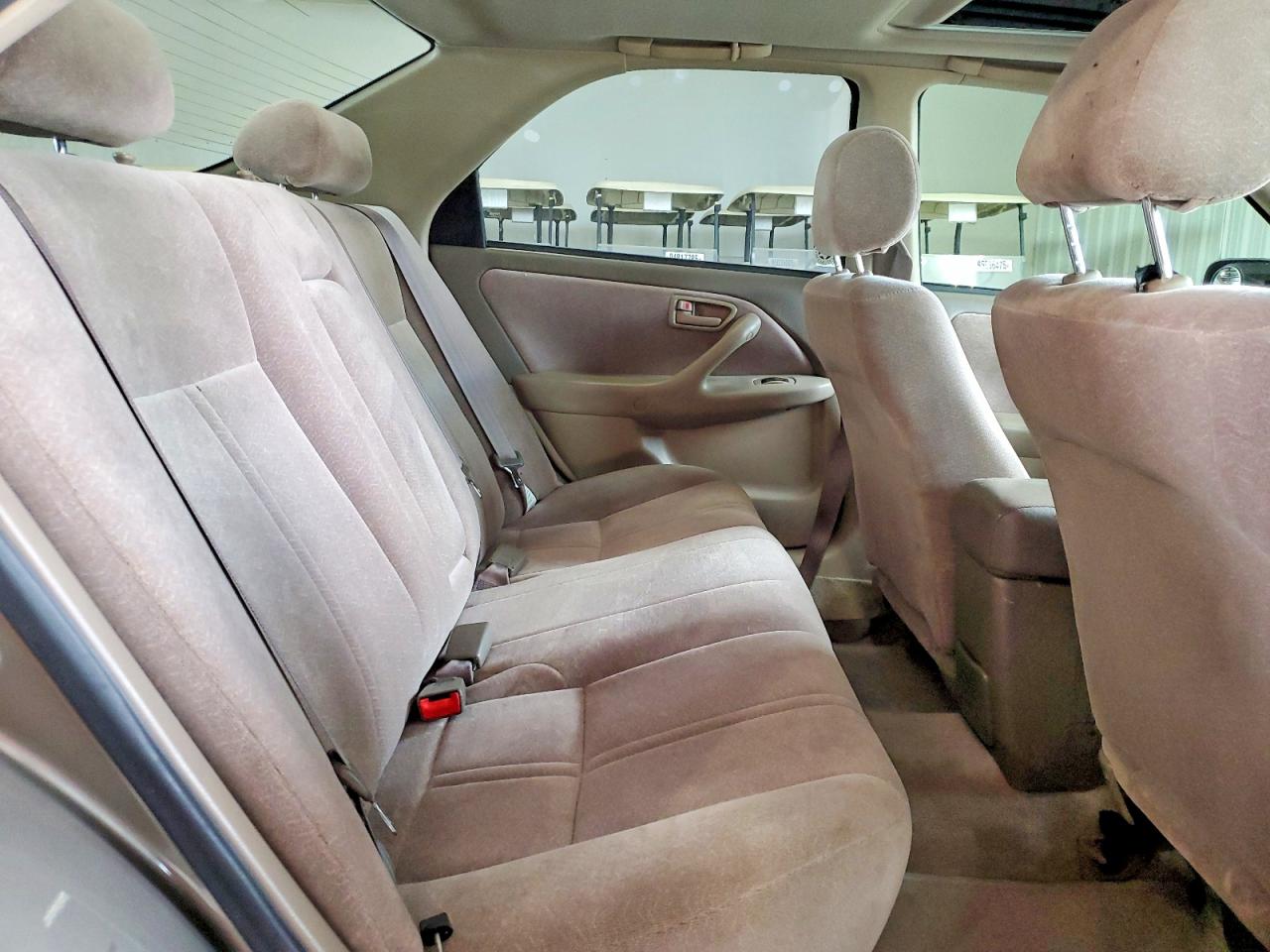 1999 TOYOTA CAMRY LE photo 10
