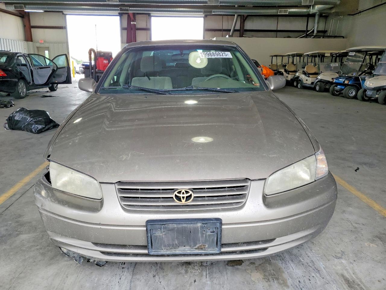 1999 TOYOTA CAMRY LE photo 5