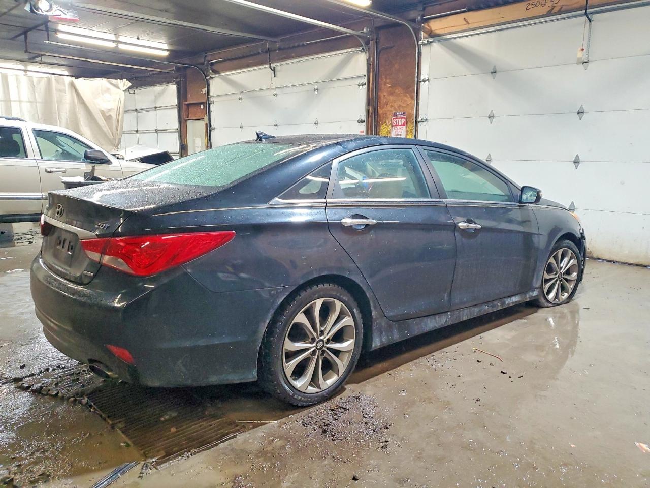 2014 HYUNDAI SONATA SE photo 3