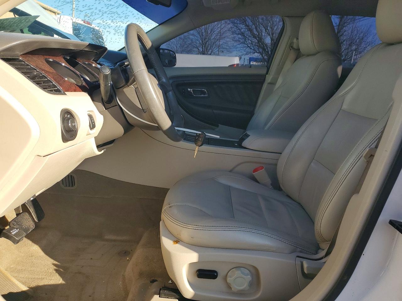 2012 FORD TAURUS SEL photo 7