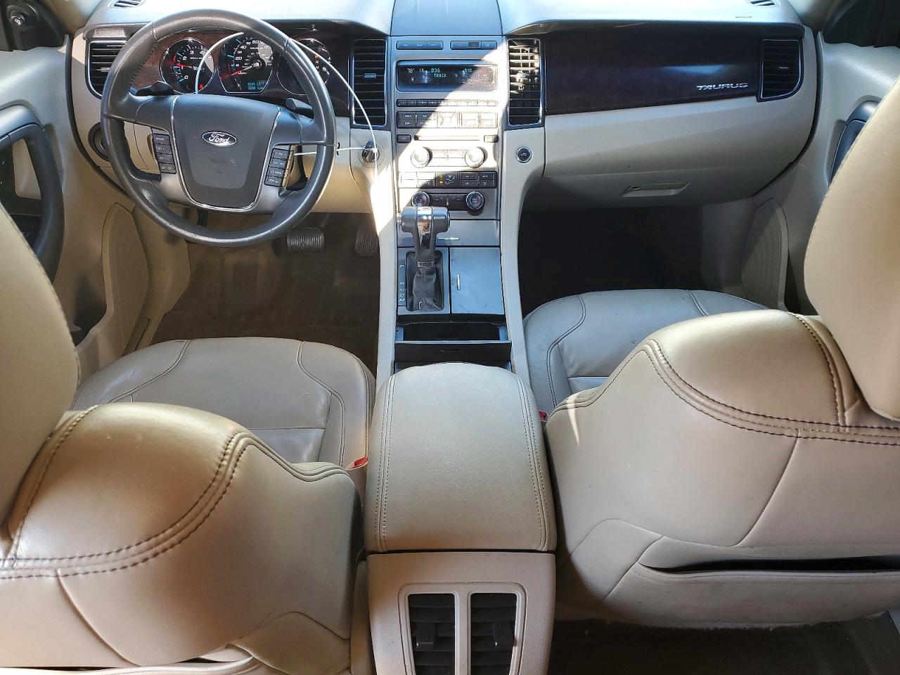 2012 FORD TAURUS SEL photo 8