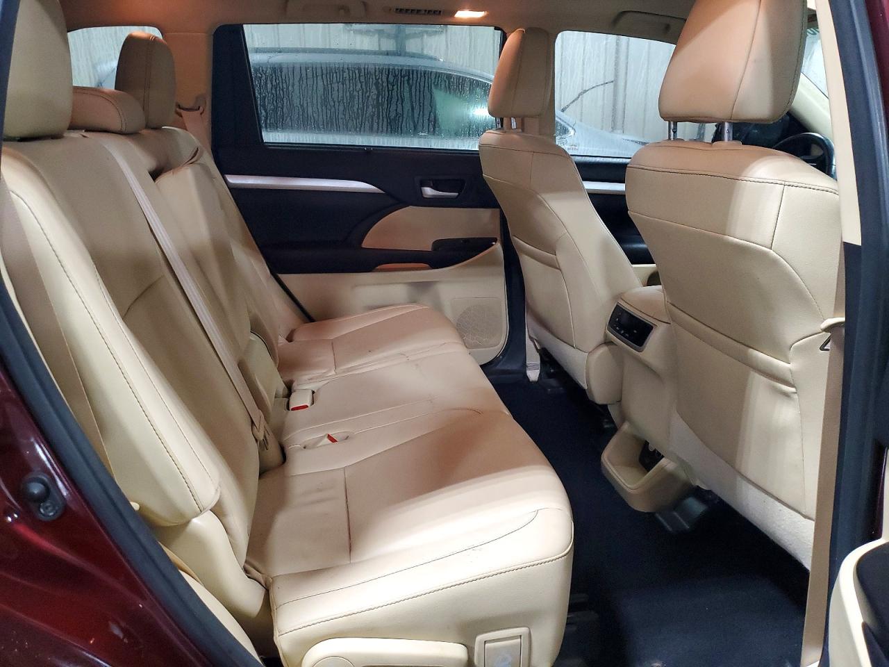 2016 TOYOTA HIGHLANDER XLE photo 19