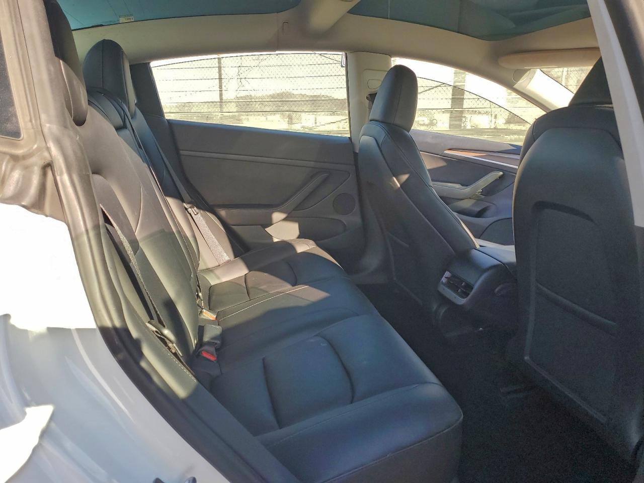2023 TESLA MODEL 3 photo 19