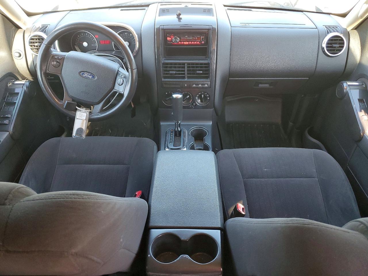 2010 FORD EXPLORER XLT photo 8