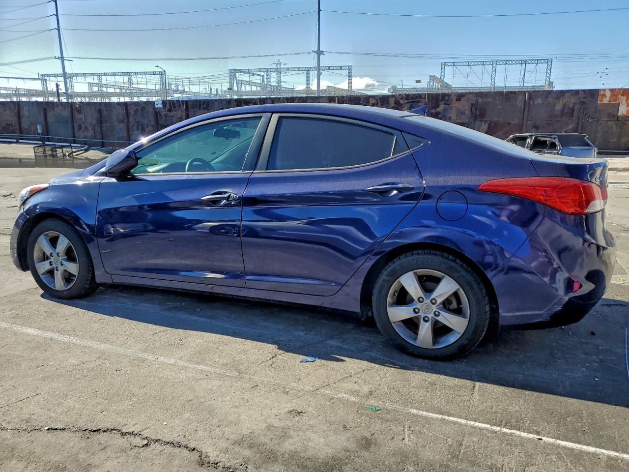 2013 HYUNDAI ELANTRA GLS photo 2