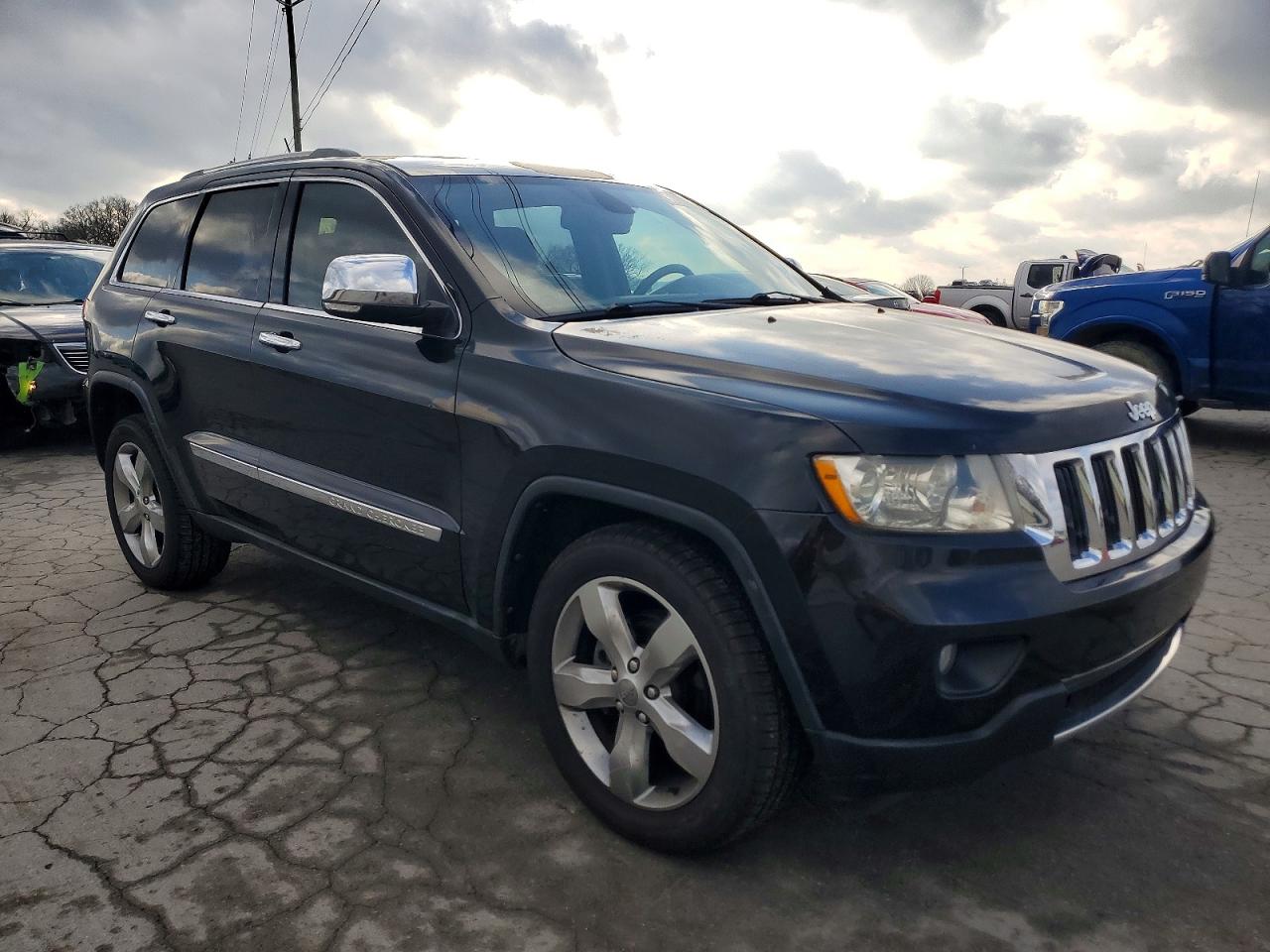 2012 JEEP GRAND CHEROKEE LIMITED photo 4