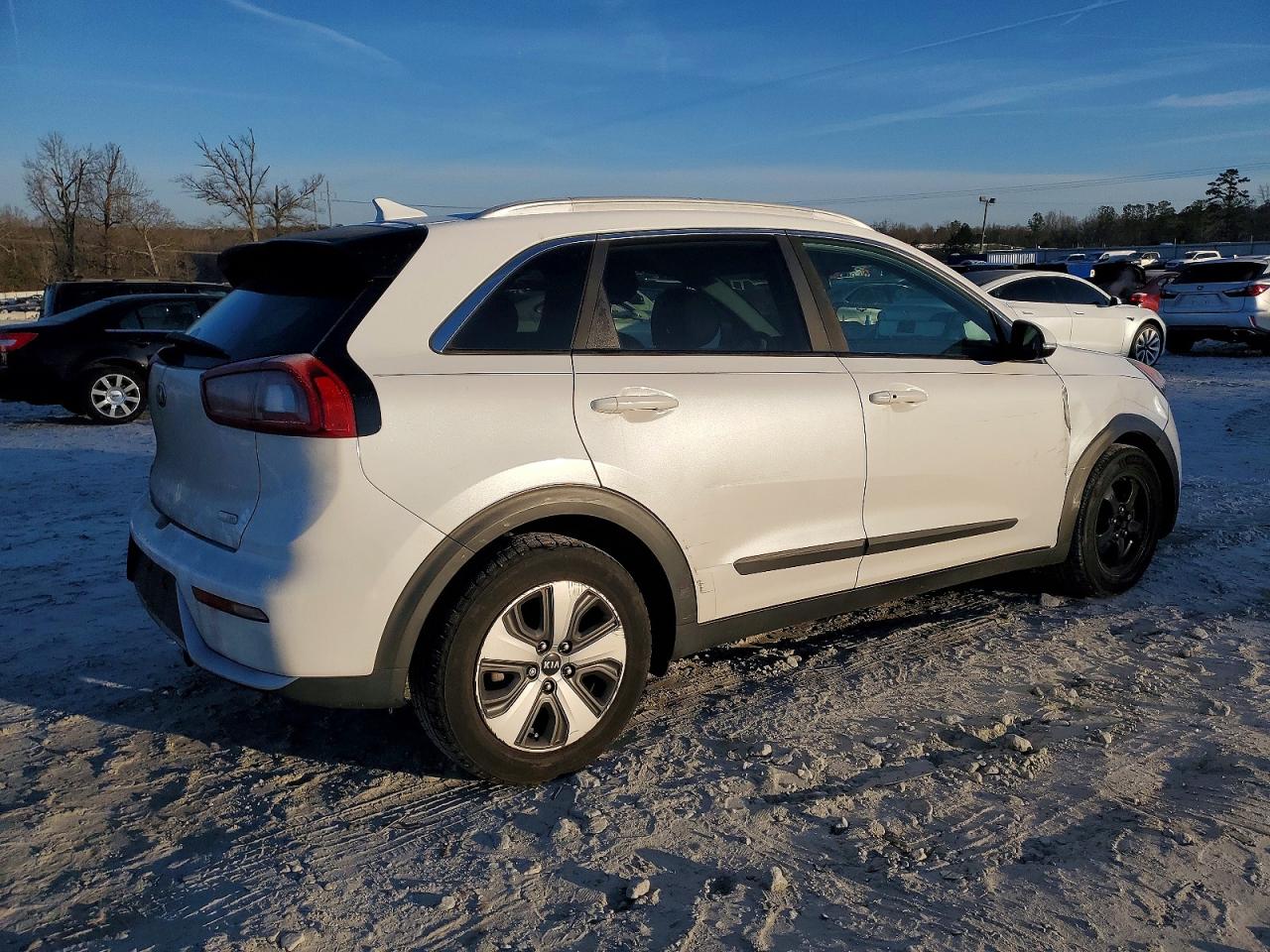 2017 KIA NIRO EX photo 3