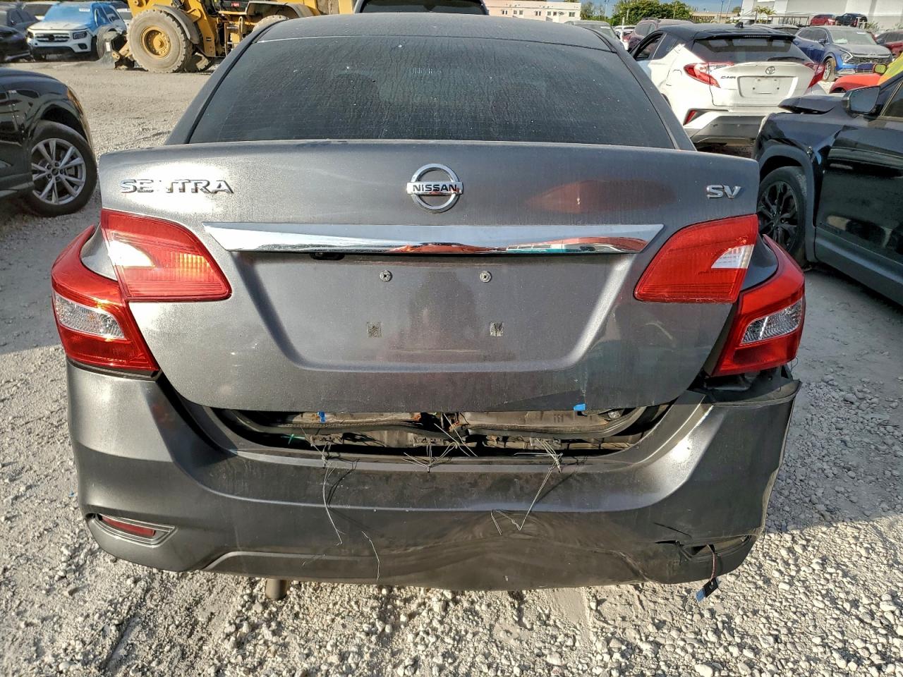 2018 NISSAN SENTRA S photo 6