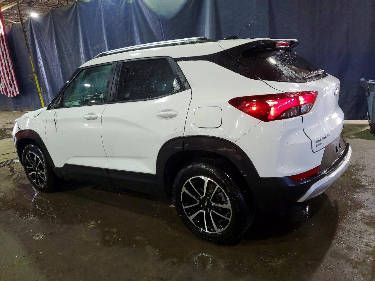 2025 CHEVROLET TRAILBLAZER LT photo 2