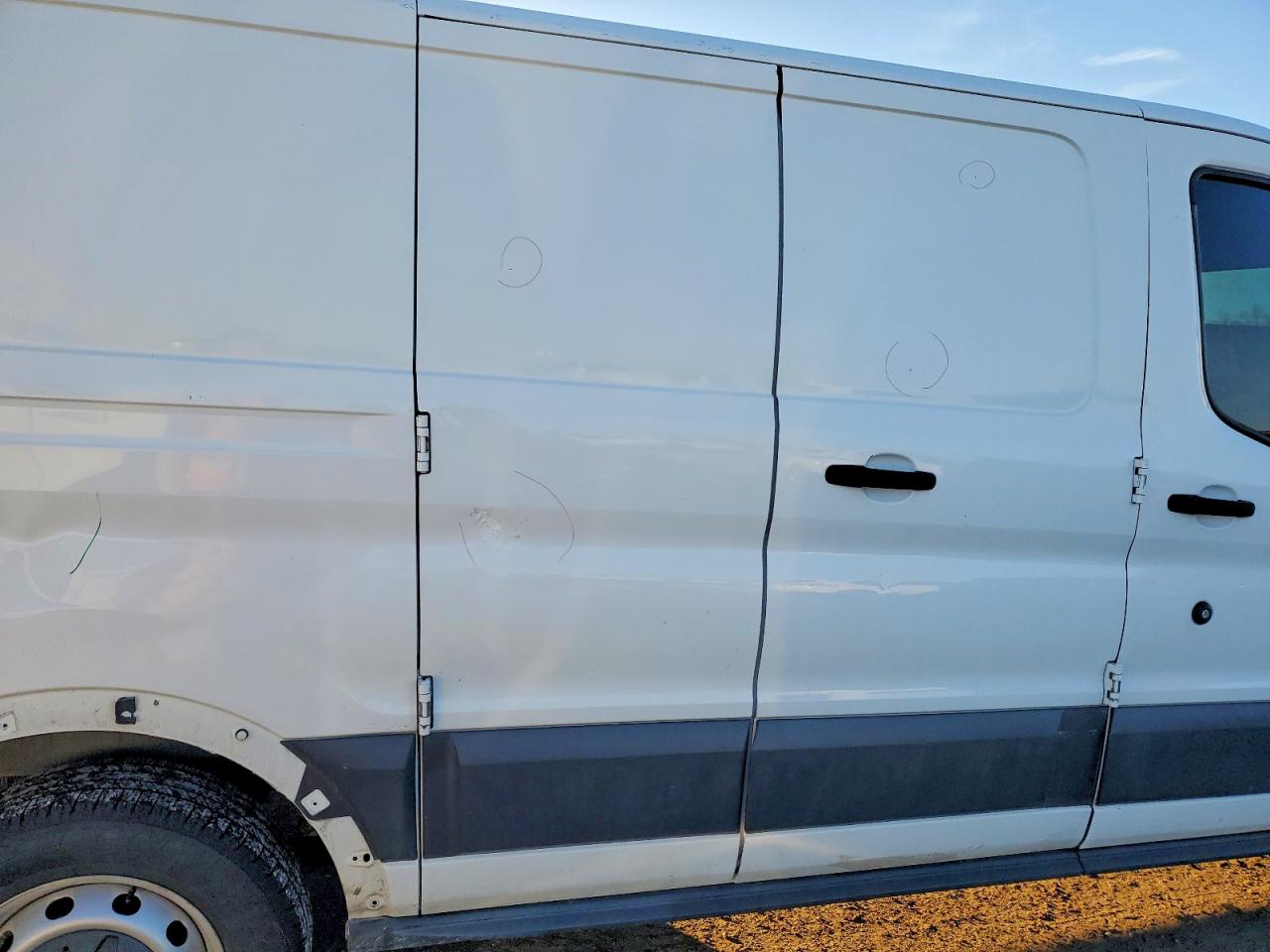 2018 FORD TRANSIT T-150 photo 11