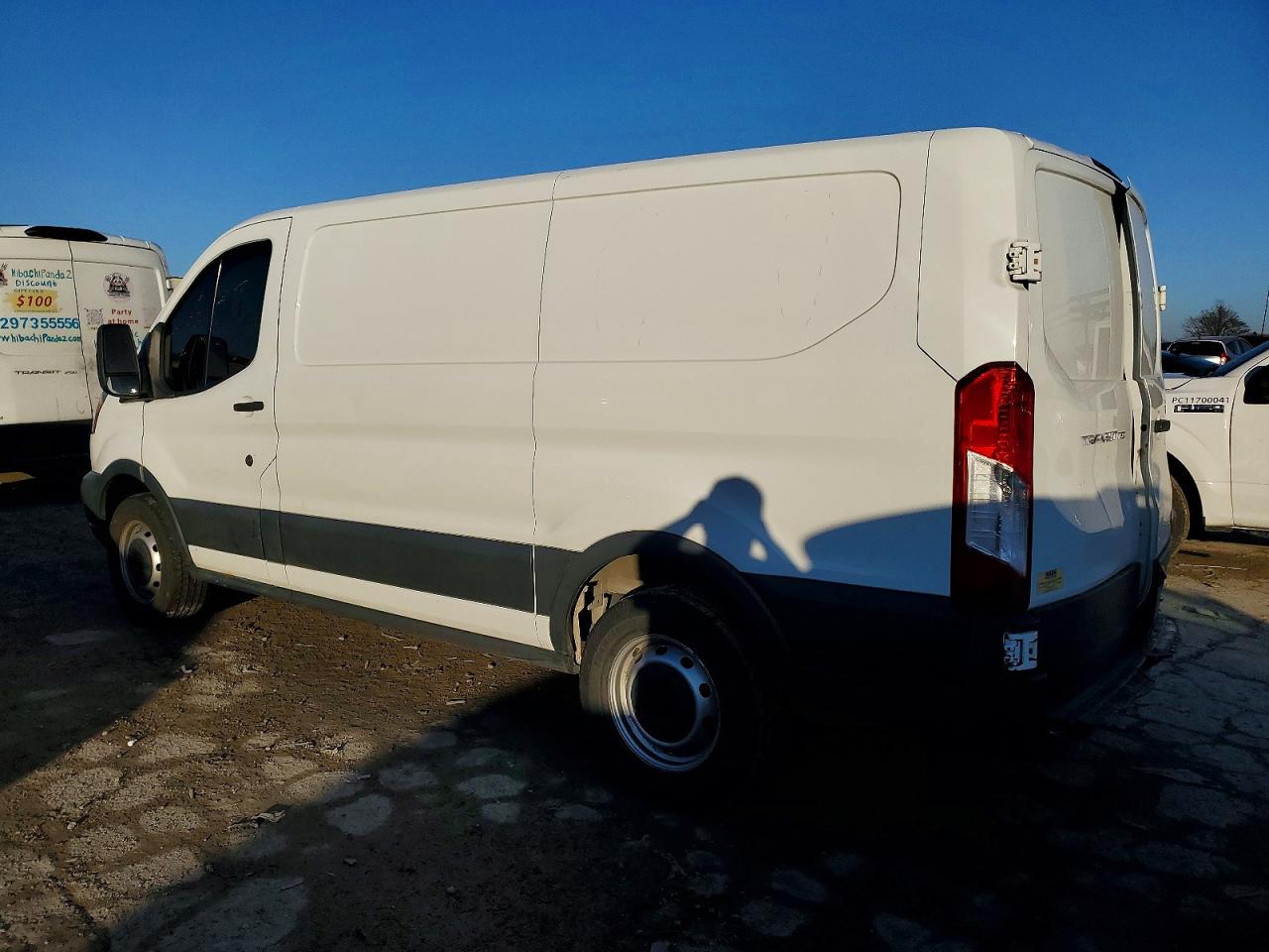2018 FORD TRANSIT T-150 photo 2