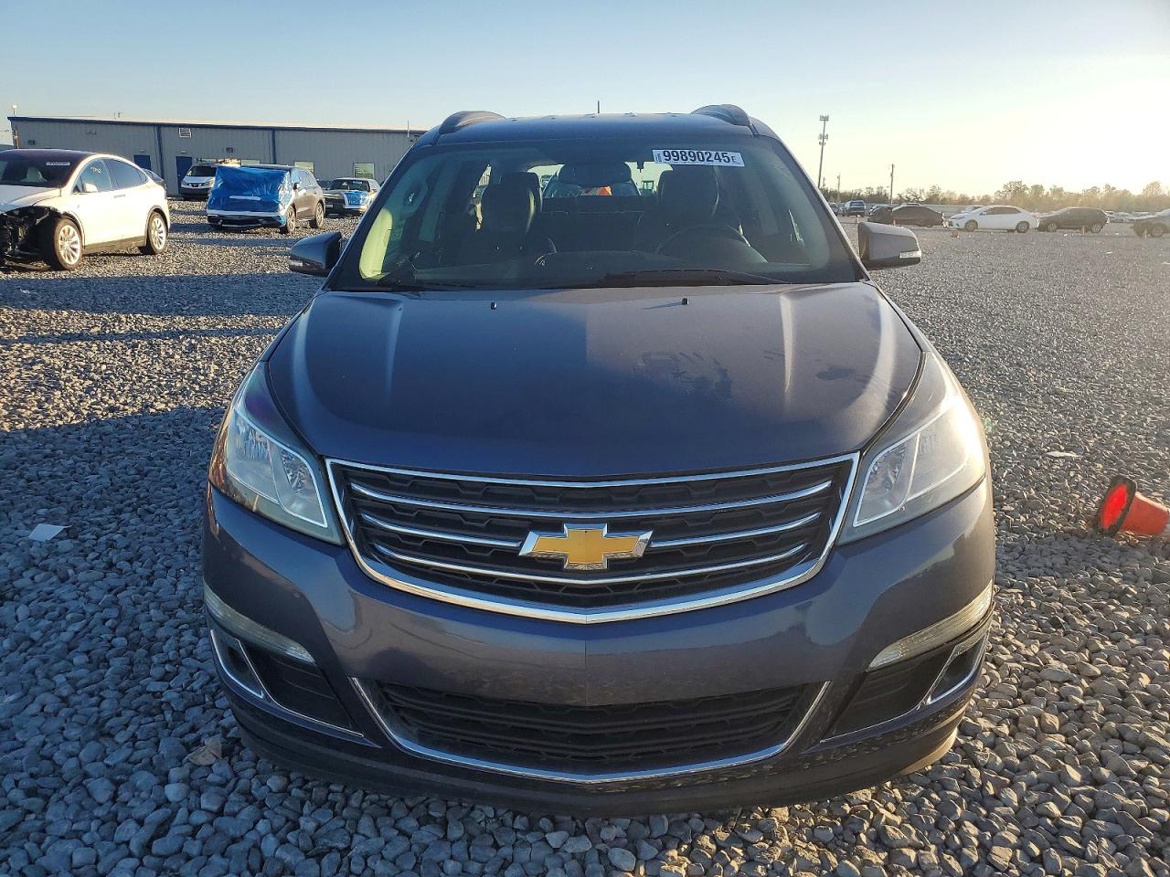 2014 CHEVROLET TRAVERSE LT photo 5