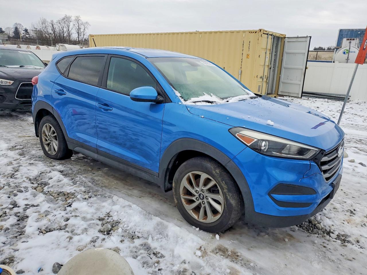 2017 HYUNDAI TUCSON SE photo 4