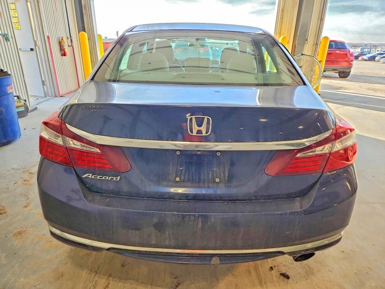 2016 HONDA ACCORD LX photo 6