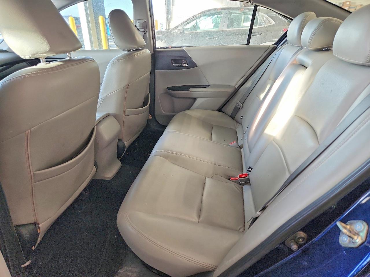 2016 HONDA ACCORD LX photo 10