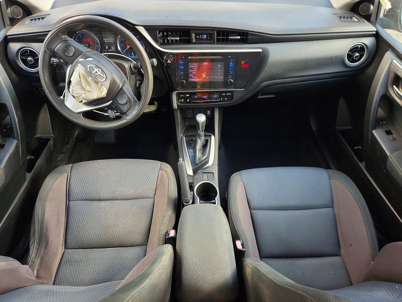 2018 TOYOTA COROLLA L photo 8