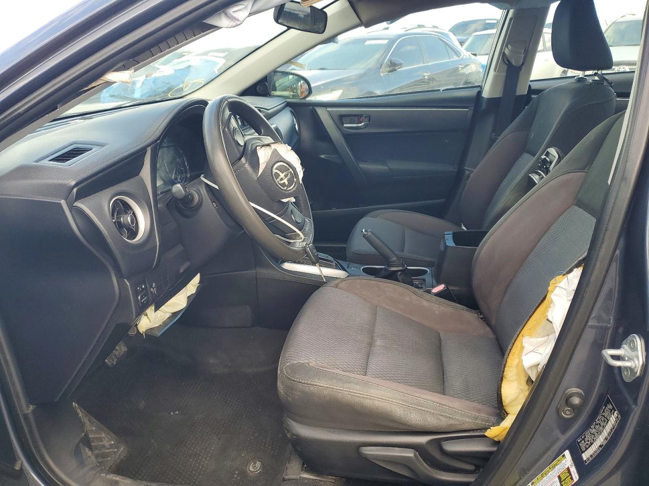 2018 TOYOTA COROLLA L photo 7