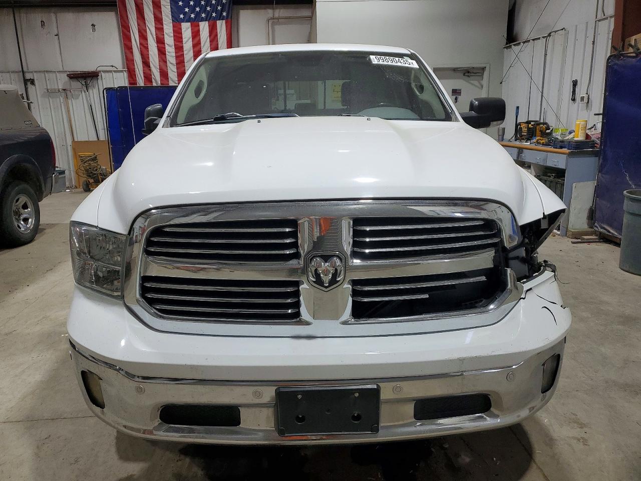 2018 RAM 1500 SLT photo 9