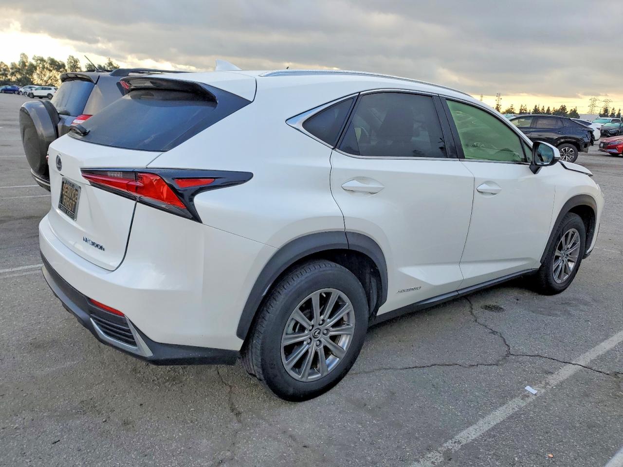 2020 LEXUS NX 300H BASE photo 3