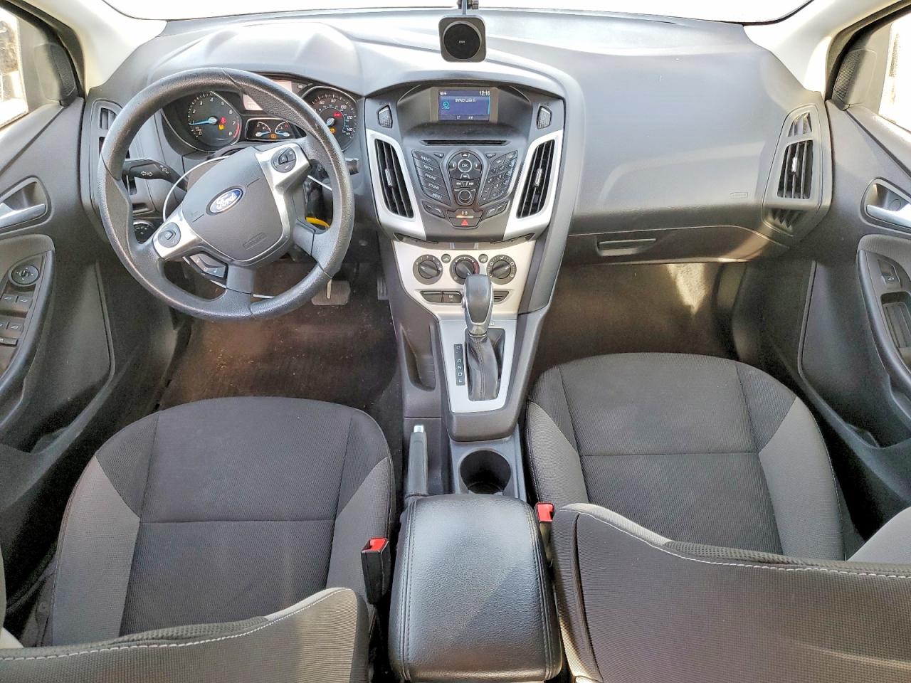 2014 FORD FOCUS SE photo 8