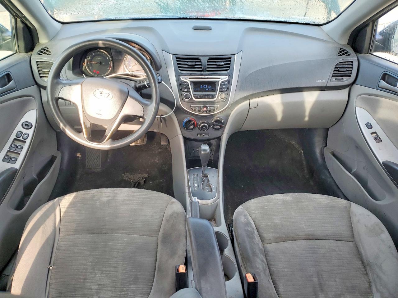 2016 HYUNDAI ACCENT SE photo 8