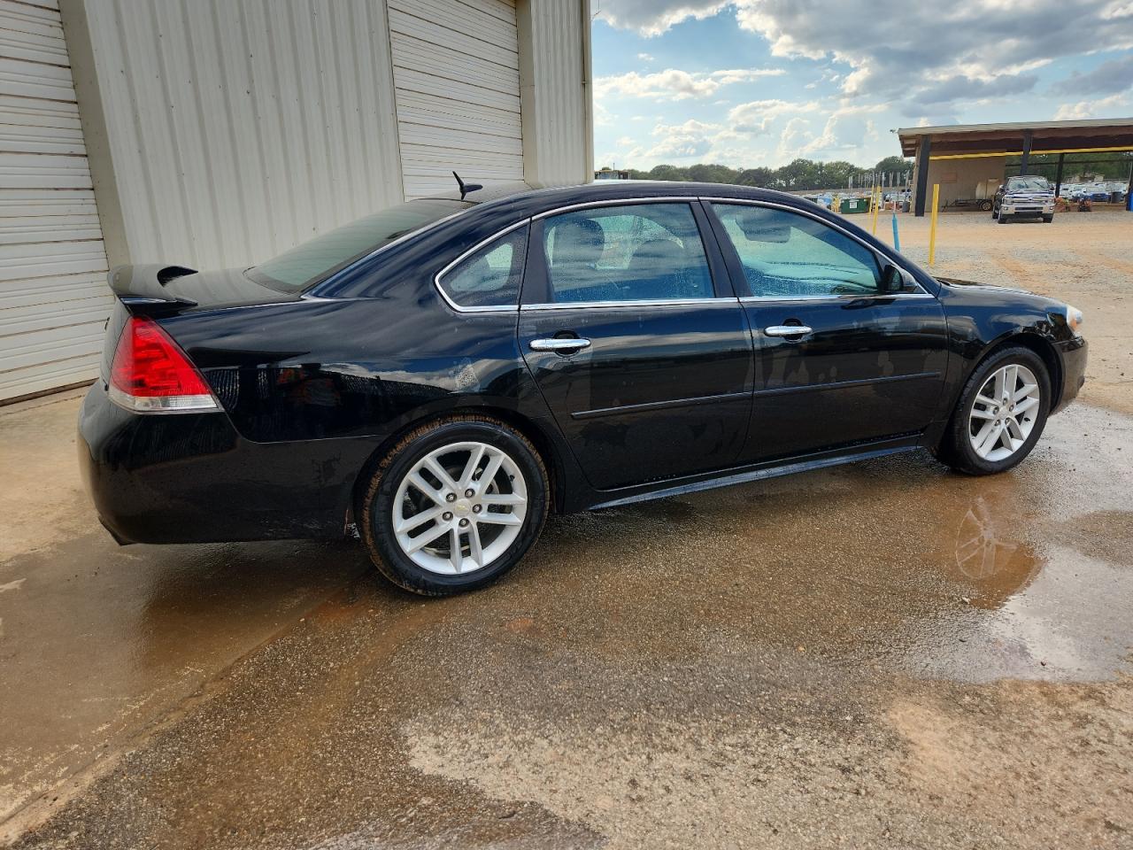 2013 CHEVROLET IMPALA LTZ photo 3