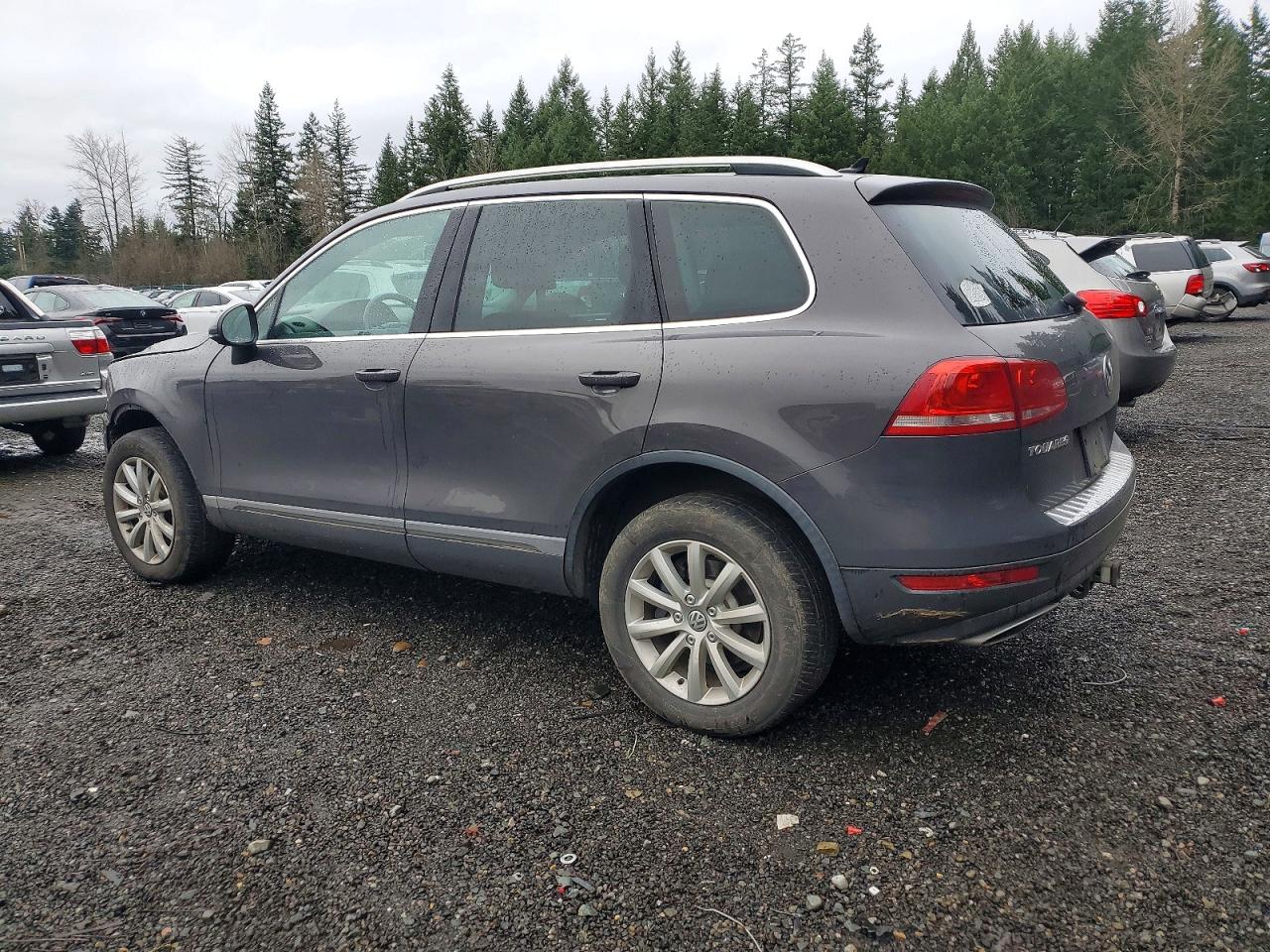 2011 VOLKSWAGEN TOUAREG V6 TDI photo 2