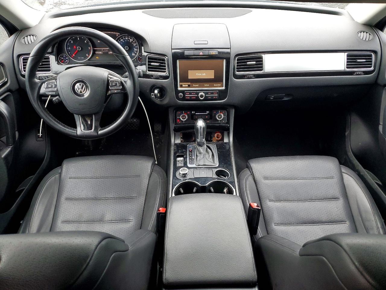 2011 VOLKSWAGEN TOUAREG V6 TDI photo 8