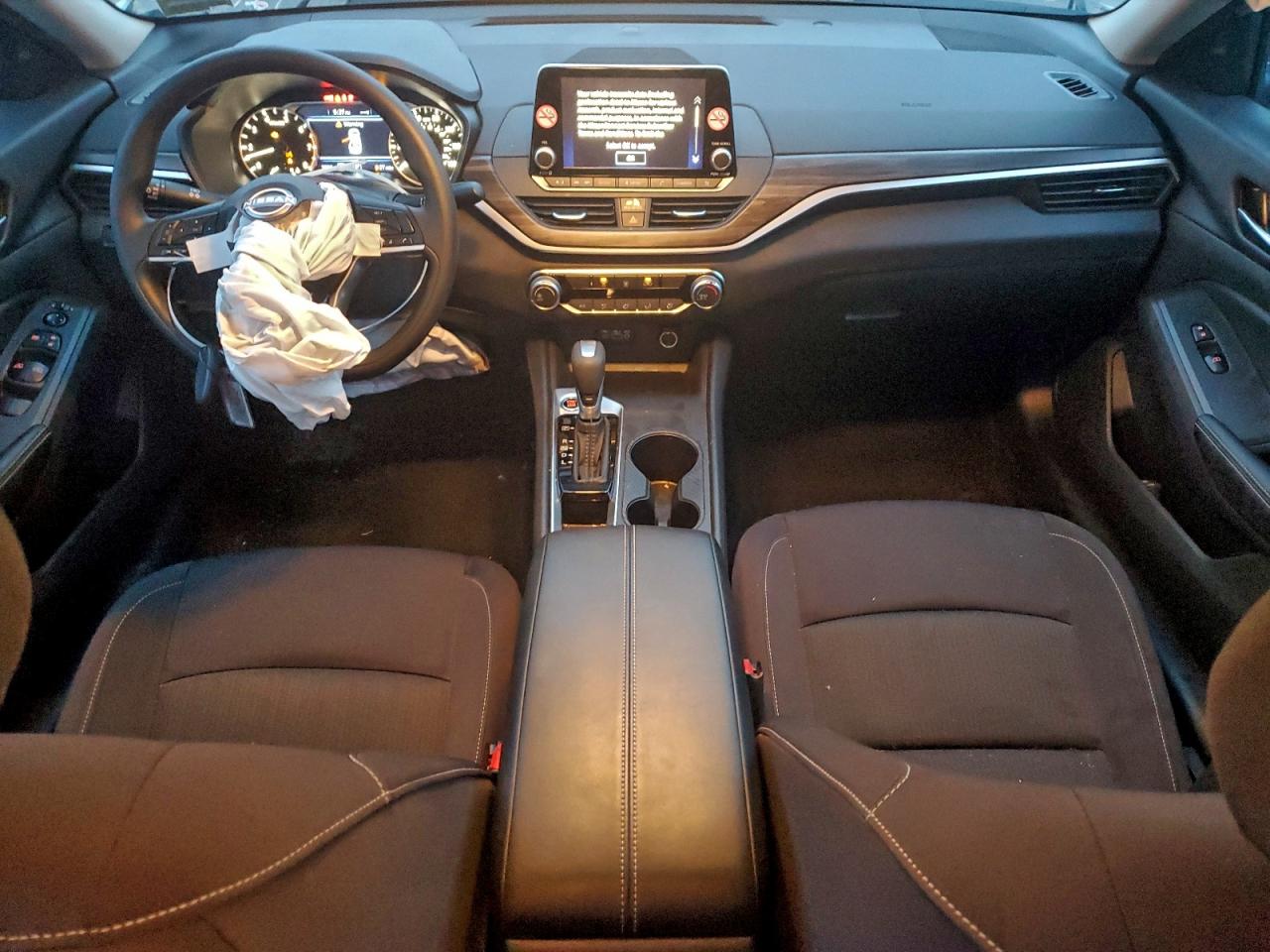 2025 NISSAN ALTIMA SV photo 8
