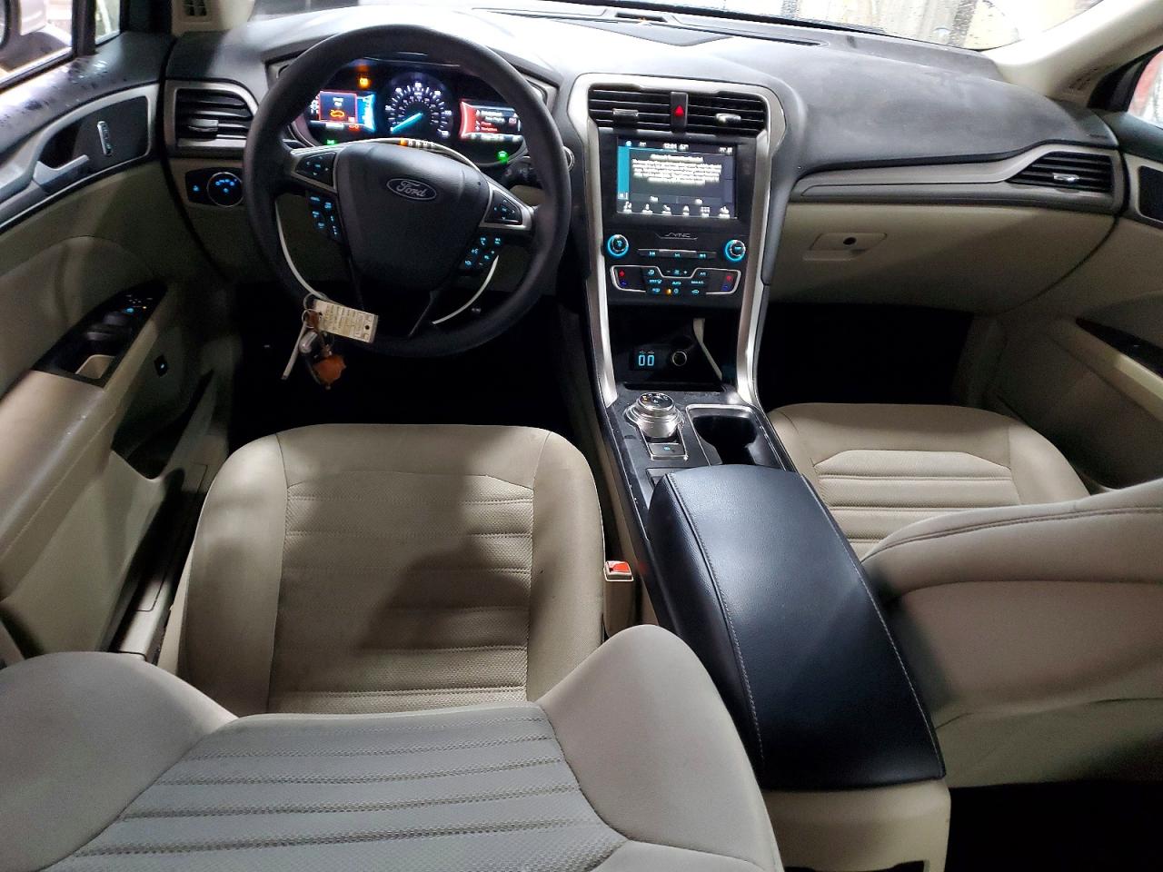 2019 FORD FUSION SE photo 8