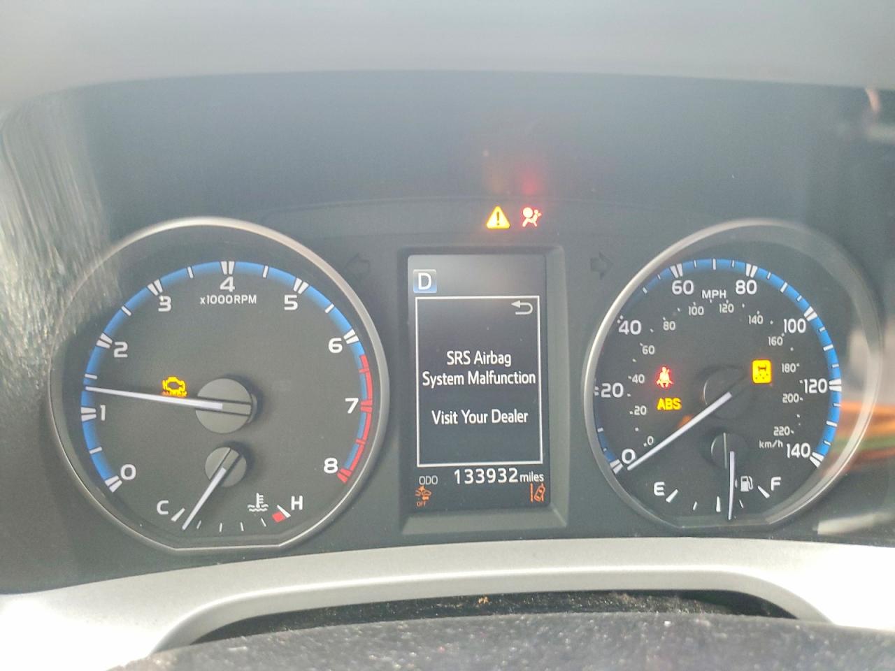 2017 TOYOTA RAV4 LE photo 9