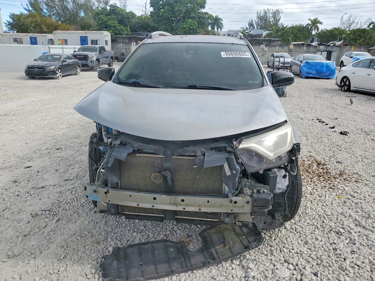 2017 TOYOTA RAV4 LE photo 5