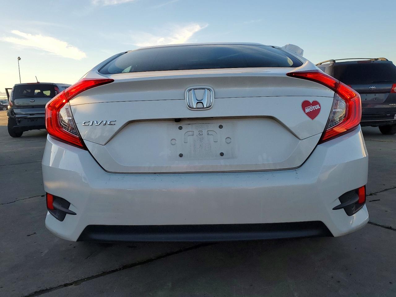 2016 HONDA CIVIC EX photo 6