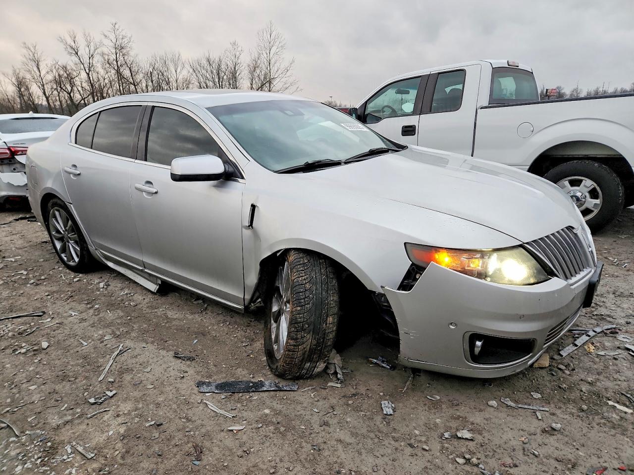 2010 LINCOLN MKS photo 4