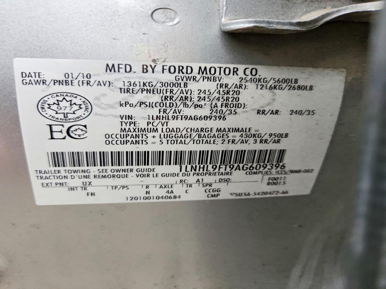 2010 LINCOLN MKS photo 12