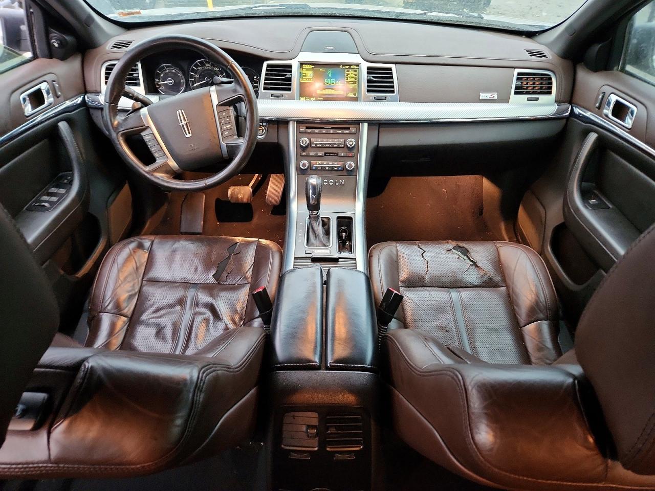 2010 LINCOLN MKS photo 8