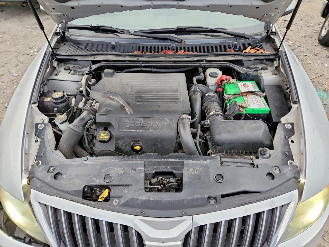 2010 LINCOLN MKS photo 11
